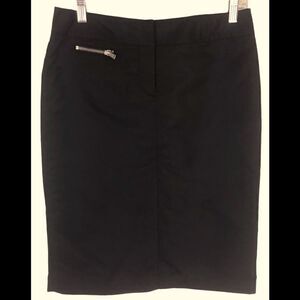 Vintage
Hilfiger Pencil Skirt Size 4